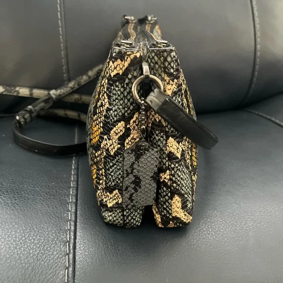 AUTHENTIC Coach Snakeskin purse (special edition) - Picture 9 of 13
